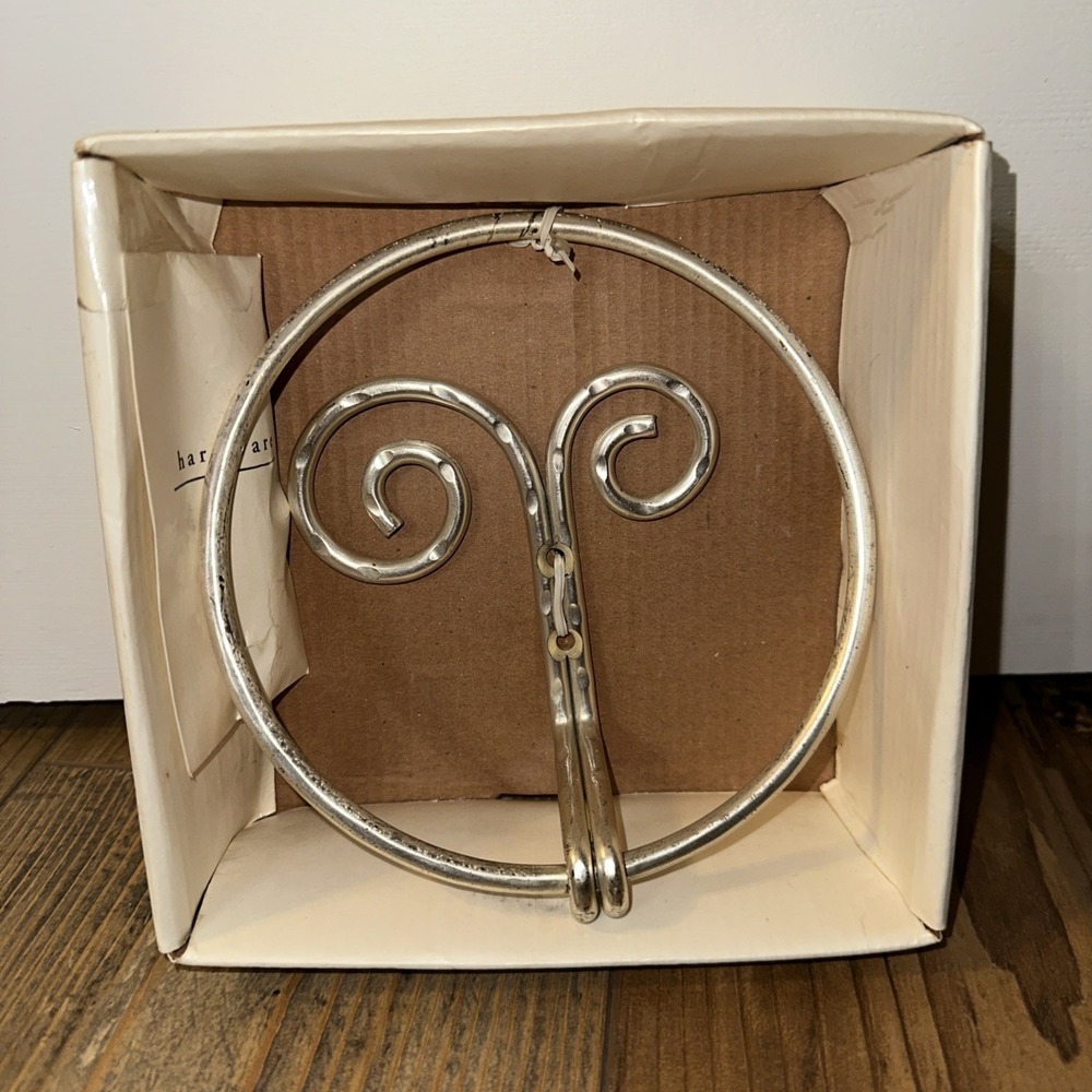 Mirabel Hand Towel Ring Silver Tone Metal Round Bathroom‎ Decor Modernist